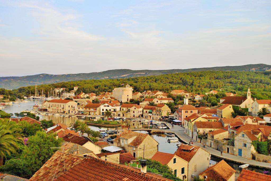 Apartments Buljevic Vrboska Chambre photo