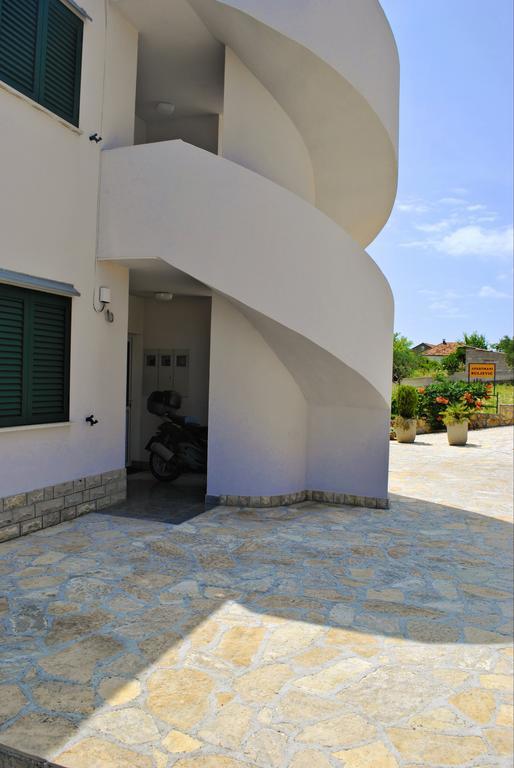 Apartments Buljevic Vrboska Chambre photo