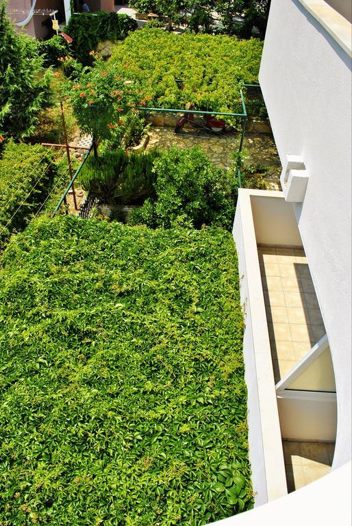 Apartments Buljevic Vrboska Chambre photo